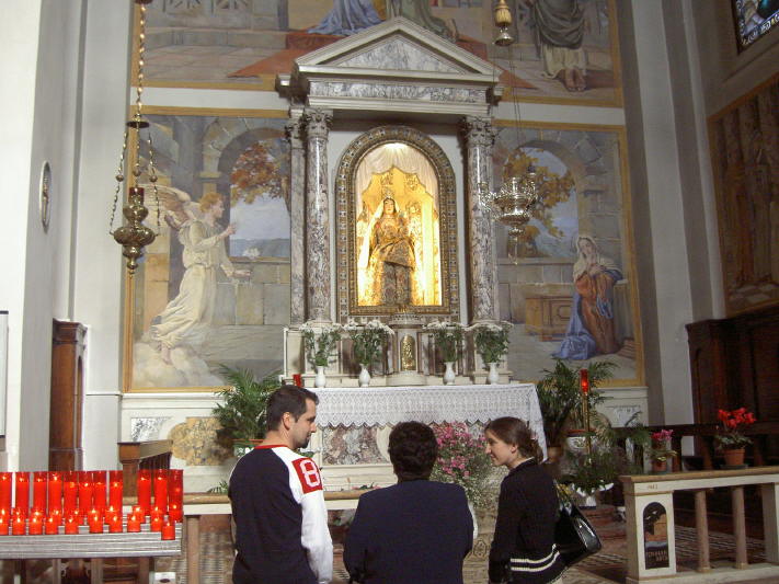 Santuario_-altare_Madonna_dell_Acqua